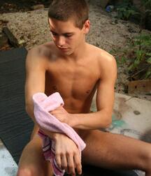 Alex cumming outdoor gay porn 61af9f9e33ca4.jpg