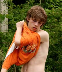 Florus cumshow gay porn 61afb1f123154.jpg
