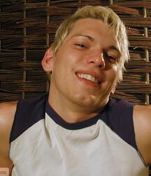 Twinkboy Emil strip gay porn 61b1268c47c0a.jpg