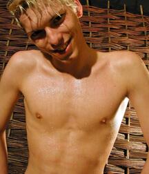 Twinkboy Emil strip gay porn 61b126e3d64c1.jpg