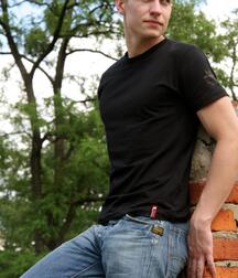 Twinkboy Robin cum gay porn 61b128e50798a.jpg