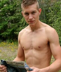 Twinkboy Robin cum gay porn 61b1290bbec22.jpg