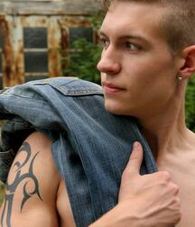 Twinkboy Robin cum gay porn 61b12914bd532.jpg