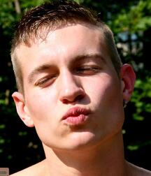 Twinkboy Robin cum gay porn 61b12a15a59d3.jpg