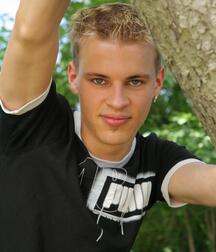 Sander show his Body gay porn 61b12ab6e24fe.jpg