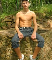 Abel the Gardener gay porn 61b3d6df7eb03.jpg