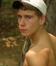 Abel the Gardener gay porn 61b3d713146d2.jpg
