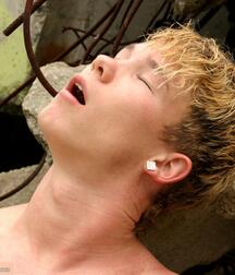 Blondie Curt + cum gay porn 61b3dafef0ba0.jpg
