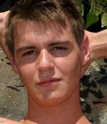 Jeansboy Erik outside gay porn 61b3ded1857ca.jpg
