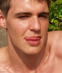 Jeansboy Erik outside gay porn 61b3dfa90d168.jpg