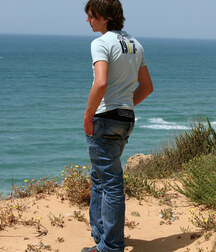 Eric´s beachside wank gay porn 61b7a2c571102.jpg