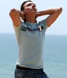 Eric´s beachside wank gay porn 61b7a2c7b3830.jpg