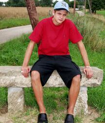 Kim wanks half-naked on tree trunks gay porn 61c4c465733ae.jpg