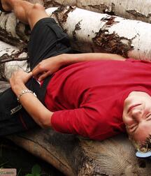 Kim wanks half-naked on tree trunks gay porn 61c4c4c7c86c3.jpg