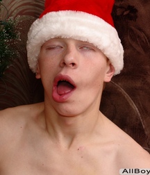 Marty´s christmas feelings gay porn 61c4f8b092cad.jpg