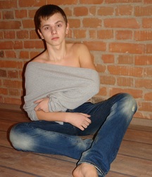 Alexander´s home strip solo gay porn 61c799f446391.jpg