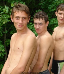 3 gayteens naked in the woods 61ca2e3a312b7.jpg
