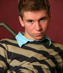 Maximilian shows his hot body gay porn 61ca3db1d9669.jpg