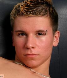 Maximilian shows his hot body gay porn 61ca3ead93118.jpg