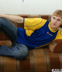 6-pack boy Hank shows himself naked on the sofa porn 61ca6f2b07174.jpg