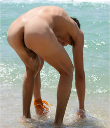 Beachboy Leon gay porn 61ce5b76c676b.jpg