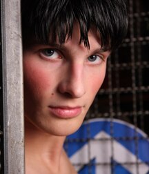 hot Nils Stripshow gay porn 61d20e2756912.jpg