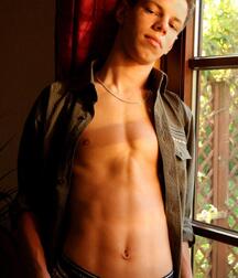 Pieter show his Body gay porn 61d5c9b33efe0.jpg