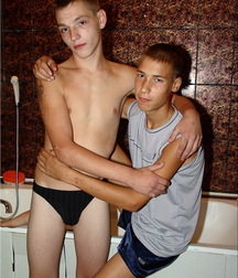 Andy and Kirk´s shower Show gay porn 61d5e1651b9bf.jpg