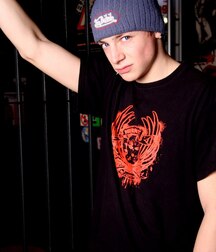 Clubboy Bjoern great cumshot gay porn 61da06e5ab74d.jpg