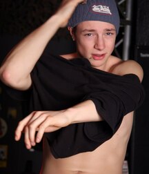 Clubboy Bjoern great cumshot gay porn 61da06f12e6da.jpg