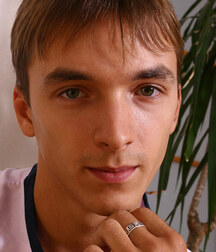 Twink Ivo strip in the Livingroom gay porn 620c035eb3f73.jpg
