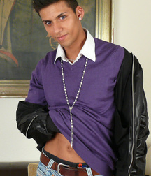 Latimo Twink Aladin at home gay porn