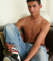Latimo Twink Aladin at home gay porn 6211651c10eb2.jpg
