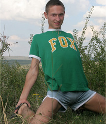 Twink Lucas outdoor wank gay porn 6211793ac8349.jpg