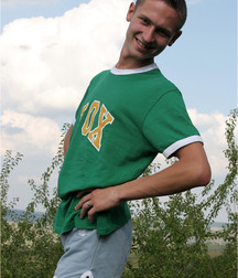 Twink Lucas outdoor wank gay porn 62117953308b4.jpg