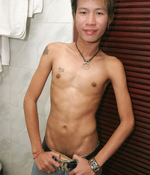 Mic´s bathroom wanking gay porn 62192fc3ea8de.jpg