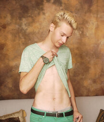 Blond Boy solo gay porn set 62267cd1dbd36.jpg