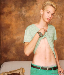 Blond Boy solo gay porn set 62267cd7af326.jpg