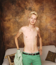Blond Boy solo gay porn set 62267cdf654e3.jpg