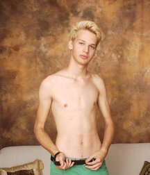 Blond Boy solo gay porn set 62267ce82c792.jpg