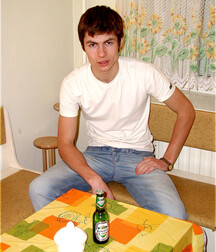 Albert naked at home Gay Porn 62f468e397d1d.jpg