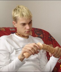 Boy Ton with toys porn 63012b989d5b2.jpg