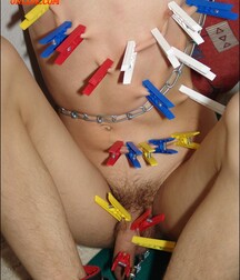 Boy Ton with toys porn 63012d77cd087.jpg