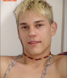Boy Ton with toys porn 63012f0f7b105.jpg