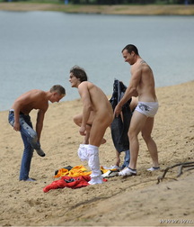 Gay-Wankparty Nude Twink Guys 630aad8681351.jpg