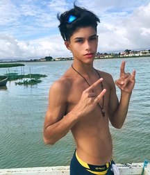 Sporty boys 5b83f3cf191ee.jpg