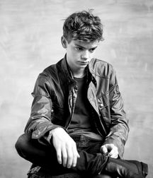 Hot Boys 5 5dbdc040dda7f.jpg