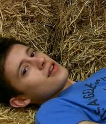 Hot Boys 5 5dbdc043eeefd.jpg