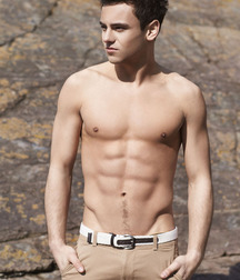 Hot Boys 5 5dbdc066224c8.jpg