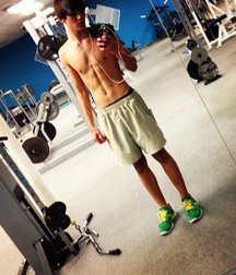 Hot Boys 5 5dbdc06945040.jpg